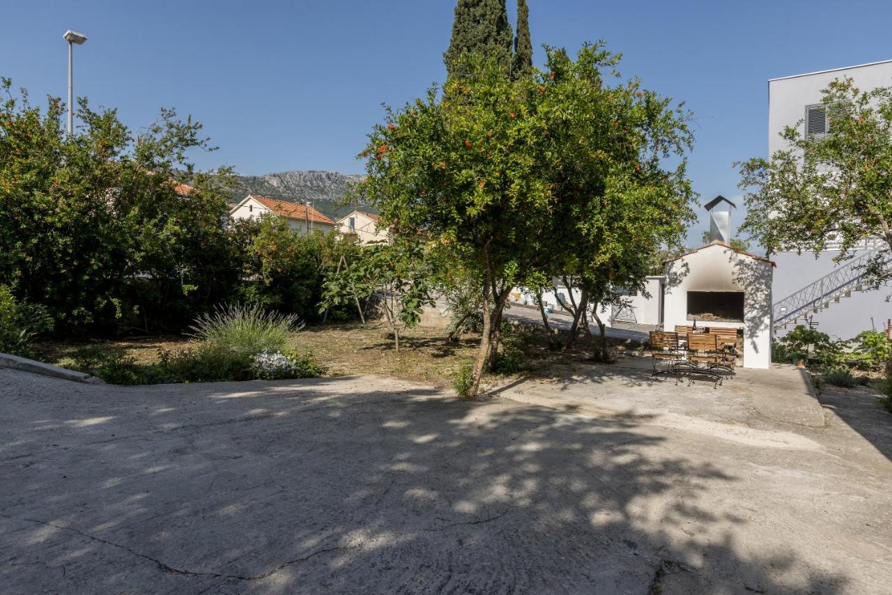 Apartment Lamaro Kastela Bagian luar foto